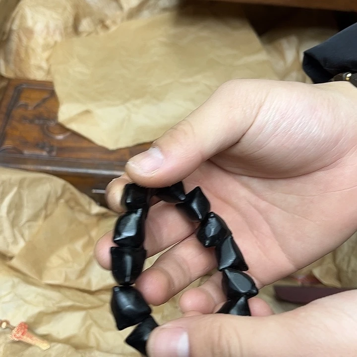 大叶紫檀（黑酸枝木类）