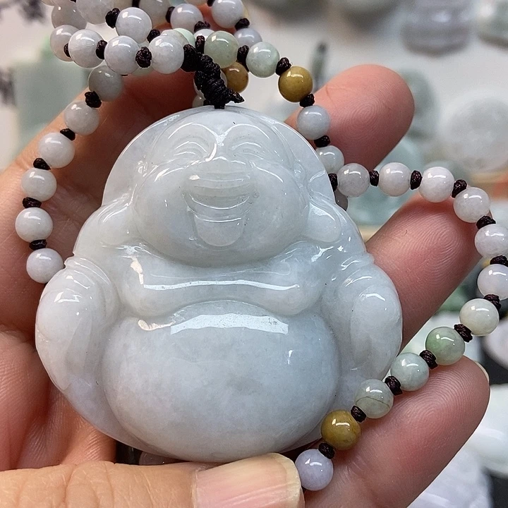 翡翠未镶嵌颈饰佛公