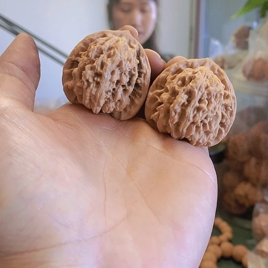 【闪购商品】把件文玩核桃40霞云岭