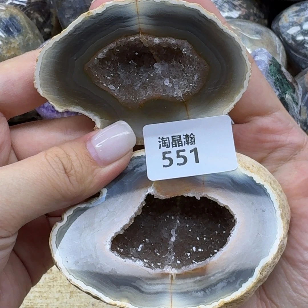 未镶嵌水晶大型摆件（非配饰）