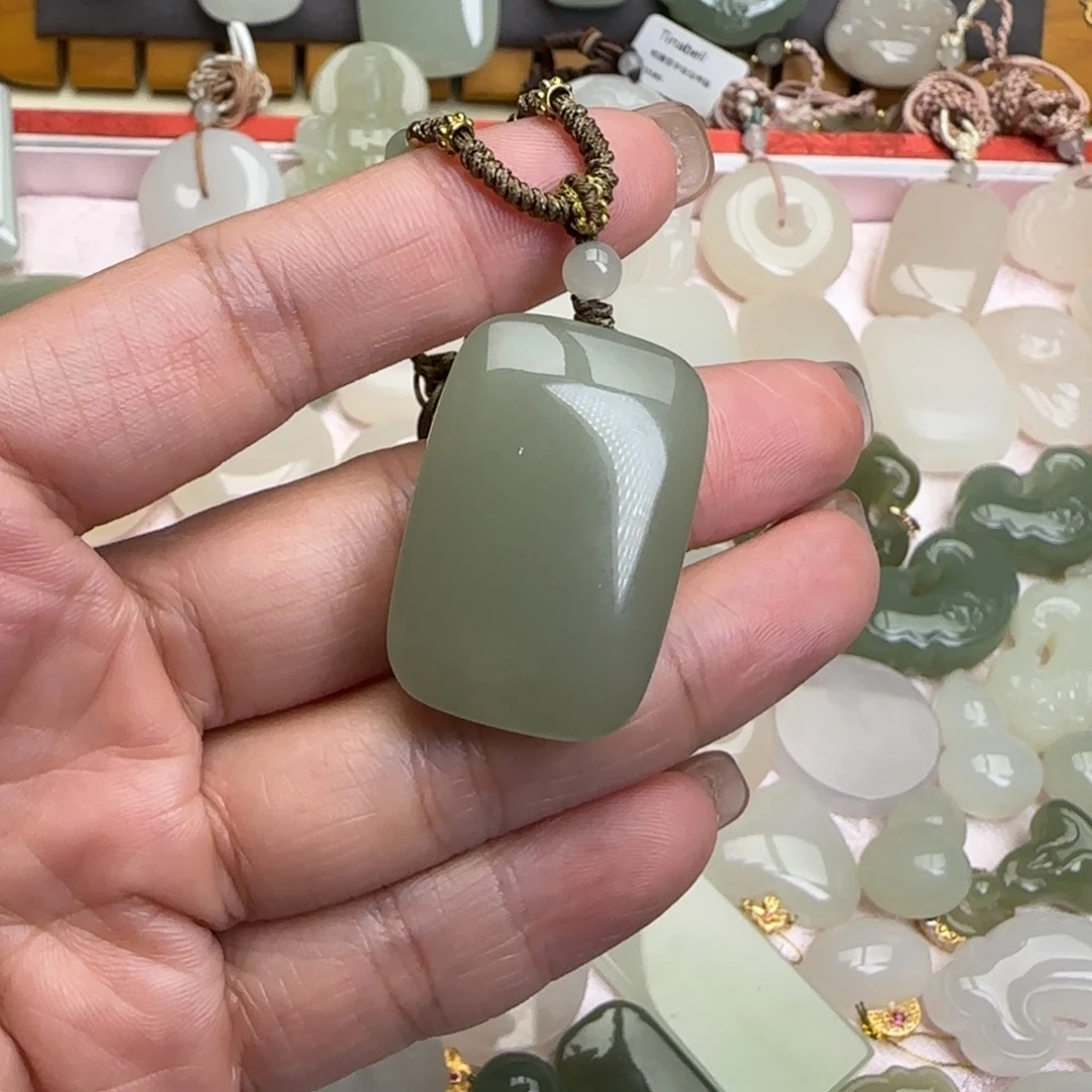 妙***妙颈饰未镶嵌和田玉