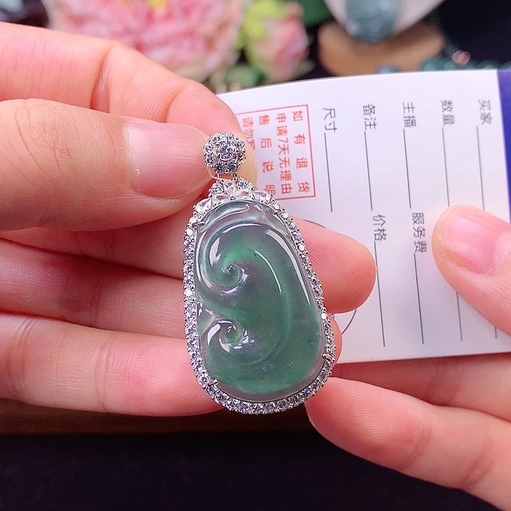 翡翠银S925镶嵌颈饰翡翠