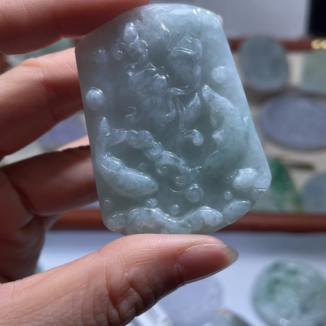 翡翠未镶嵌颈饰翡翠31