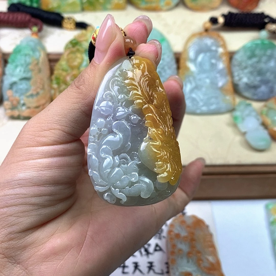 翡翠未镶嵌颈饰翡翠