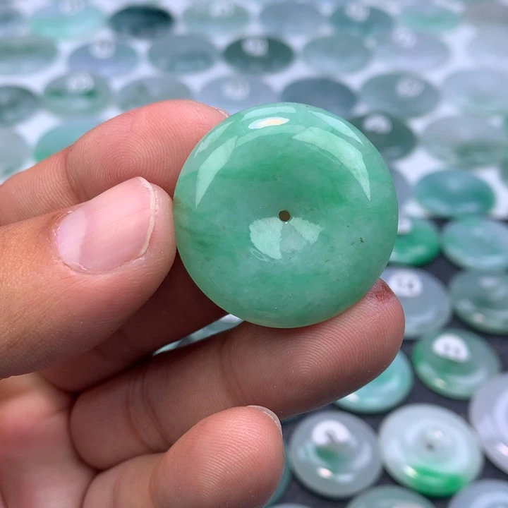 翡翠未镶嵌颈饰缅甸天然A货翡翠32-7.0