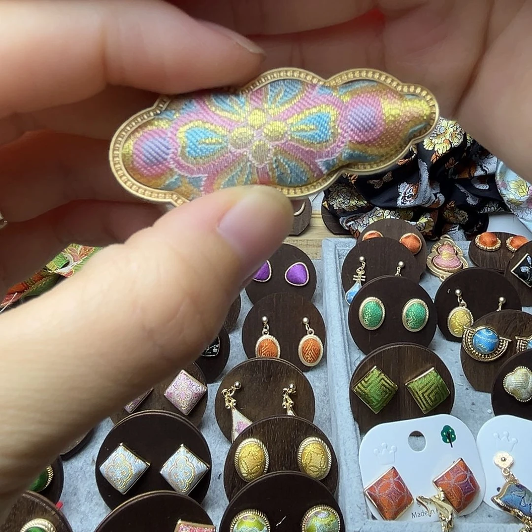 布云朵粉宝像花鸭嘴夹