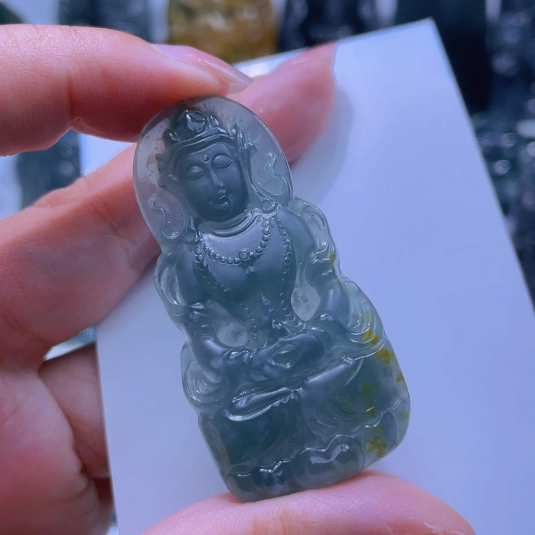 翡翠颈饰未镶嵌?****?翡翠