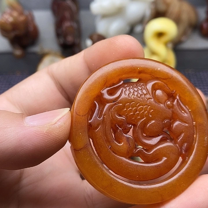 未镶嵌蛇纹石玉颈饰