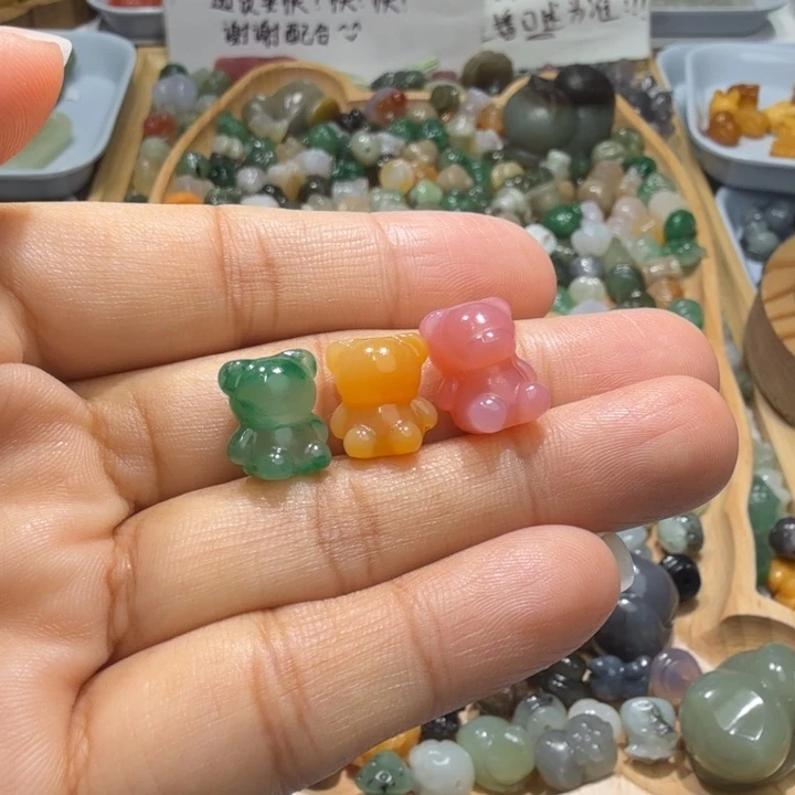 和田玉未镶嵌珠宝半成品