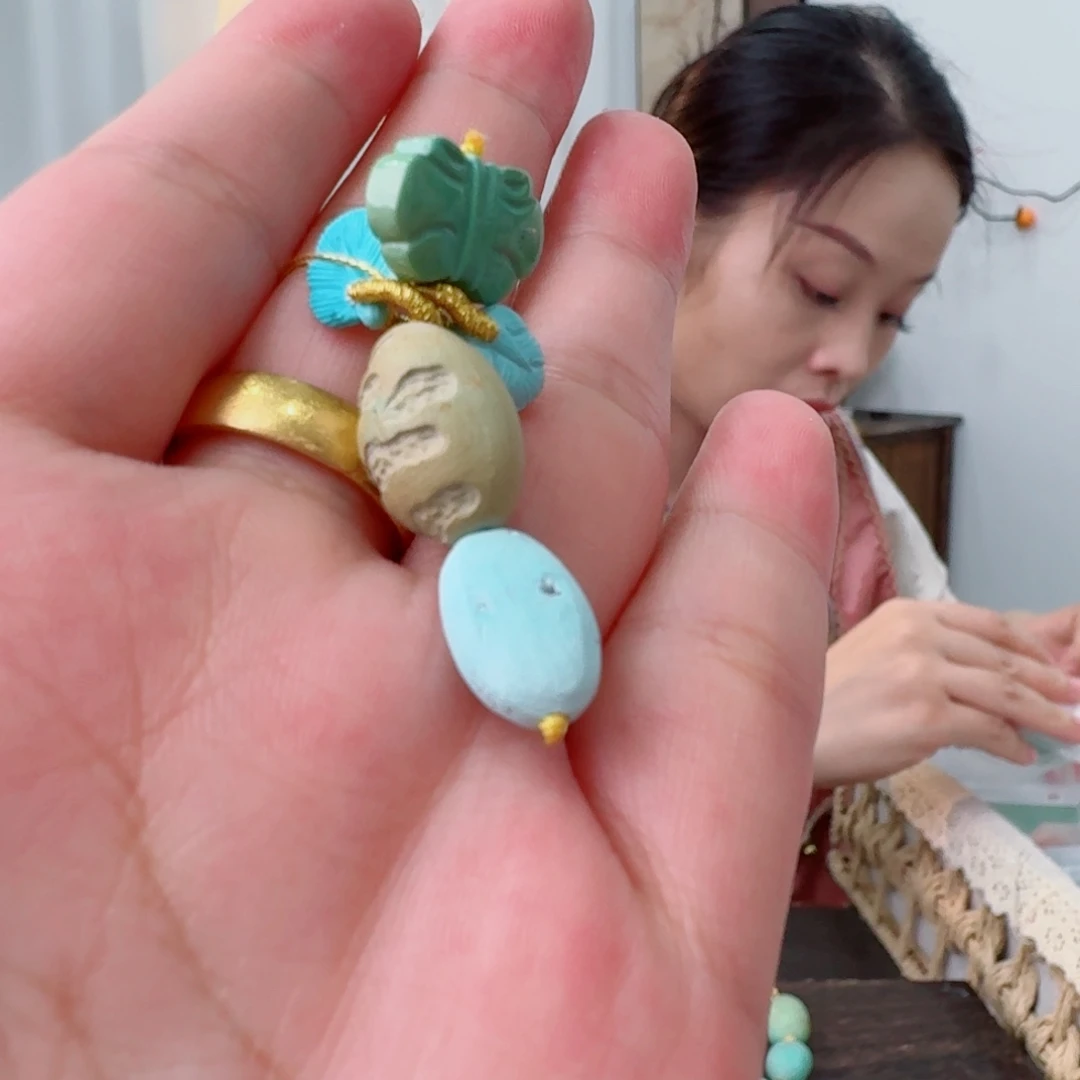 未镶嵌绿松石珠宝奇石