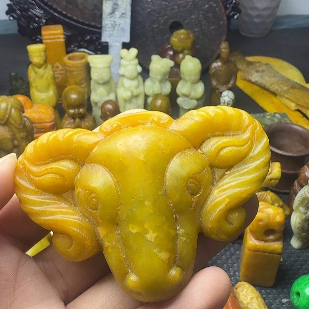 白玉菩提吊坠。。。