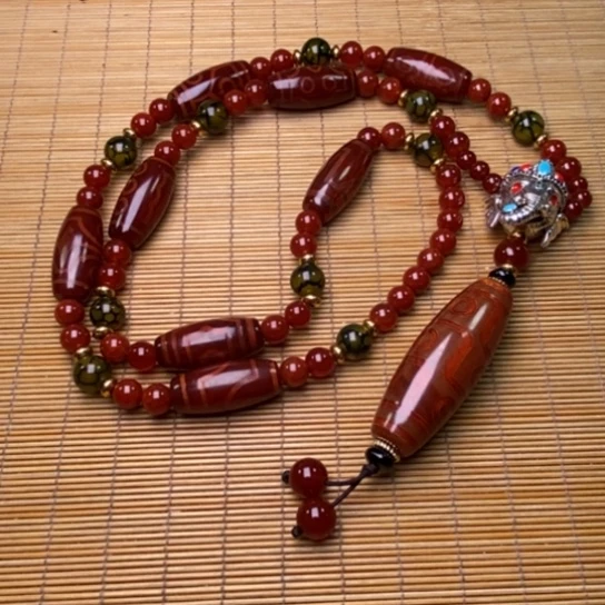 玛瑙/玉髓颈饰未镶嵌