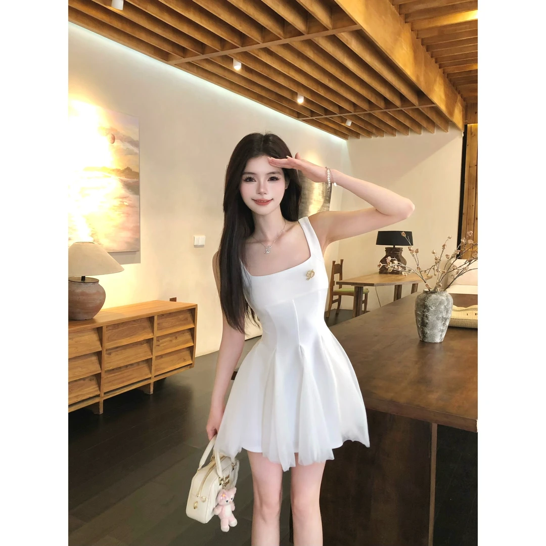 画解WAHJU【米兰游记】夏日新款收腰显瘦百搭白色少女连衣裙9413W