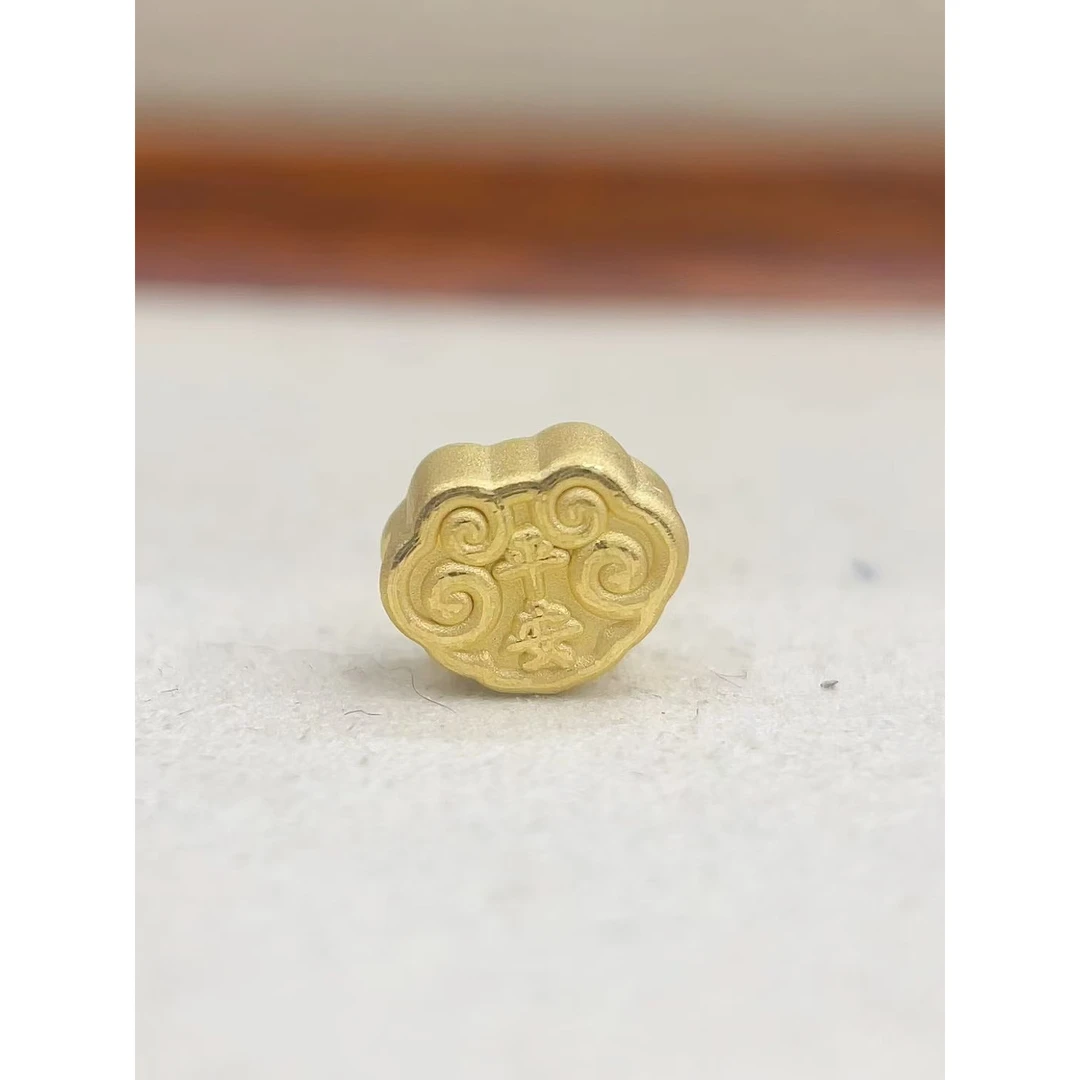 黄金足金999法棍小猫DP2036-01110