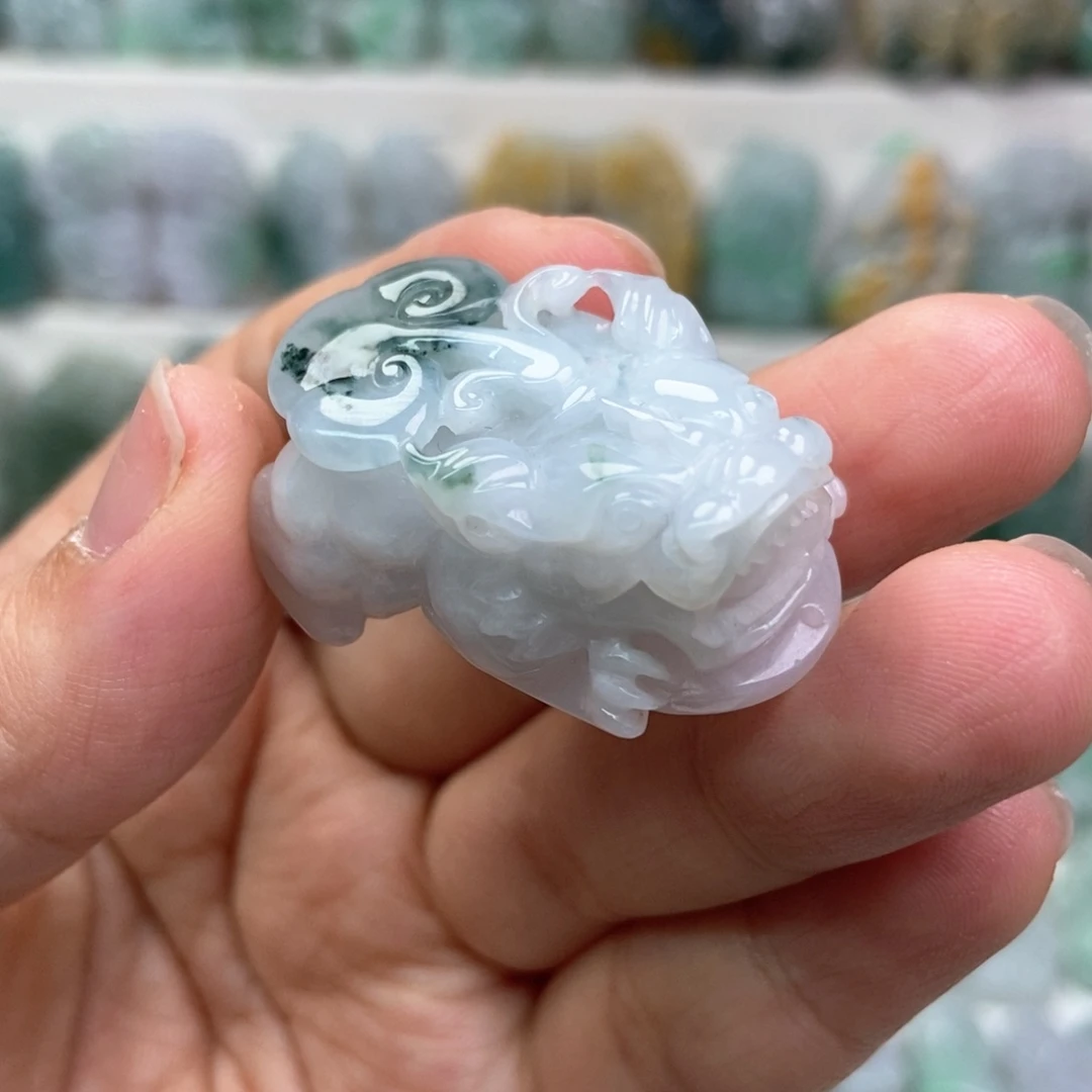 翡翠未镶嵌吊坠(赠链)口含珠