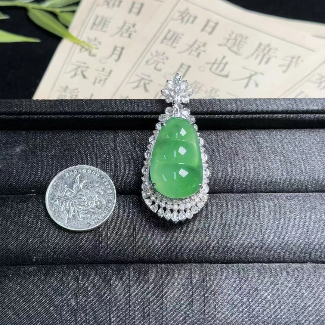 思懿珠宝 18K翡翠福豆吊坠-128000-1-XMG-多样性发一