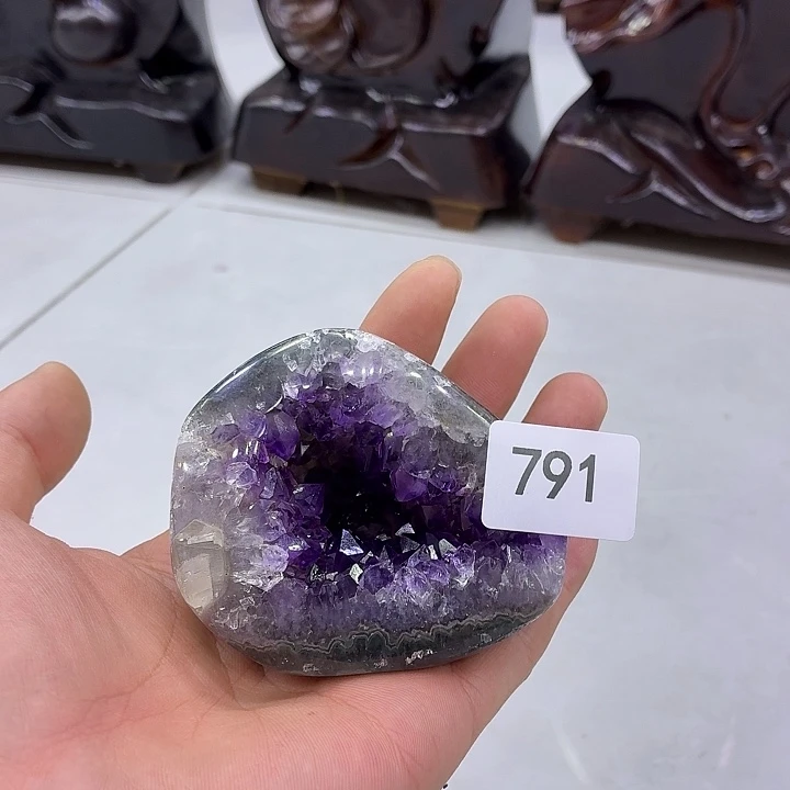 未镶嵌大型摆件（非配饰）水晶