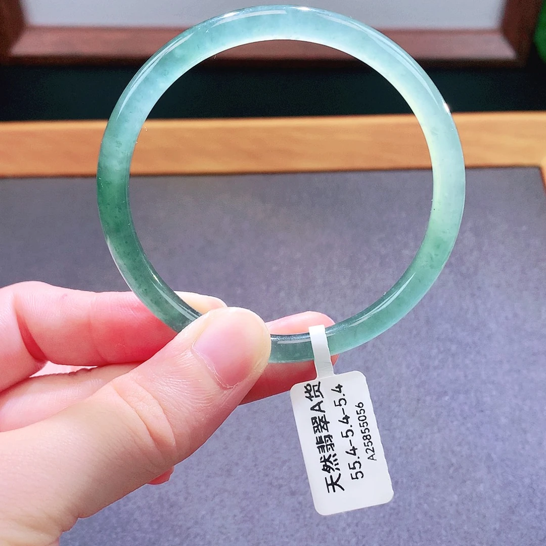 未镶嵌手镯翡翠天然翡翠