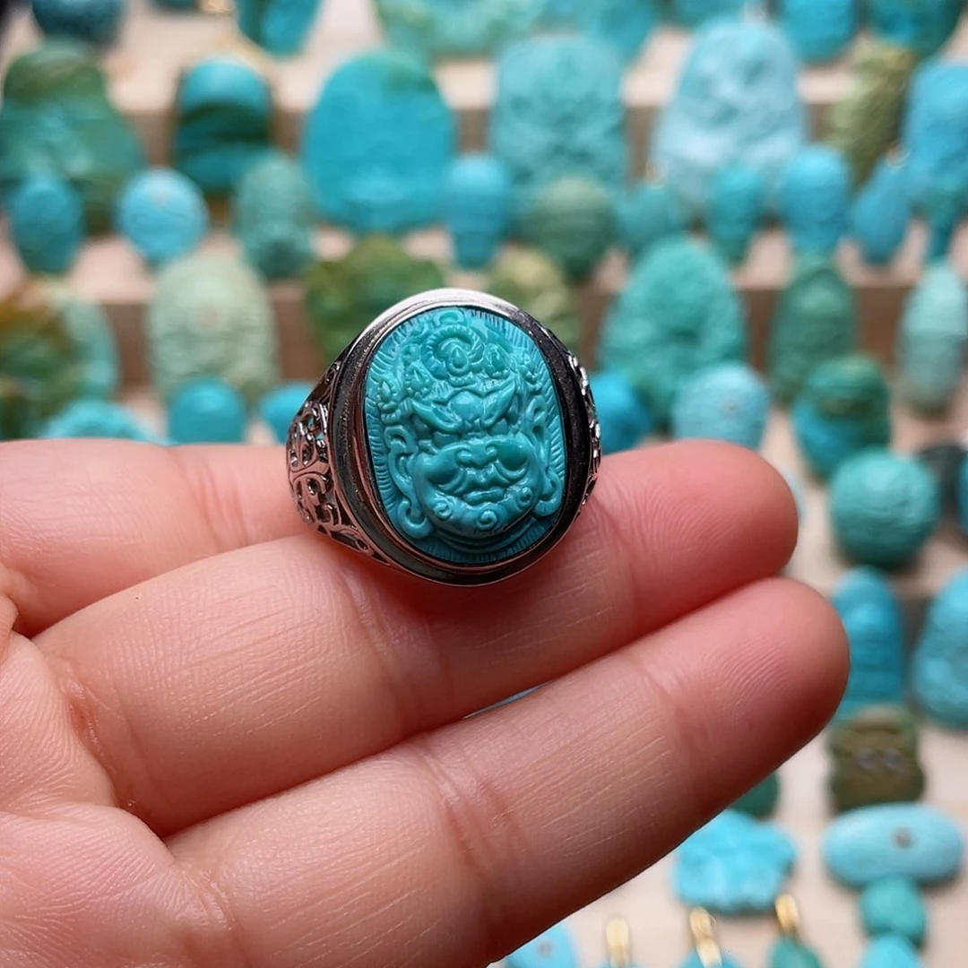 绿松石颈饰未镶嵌