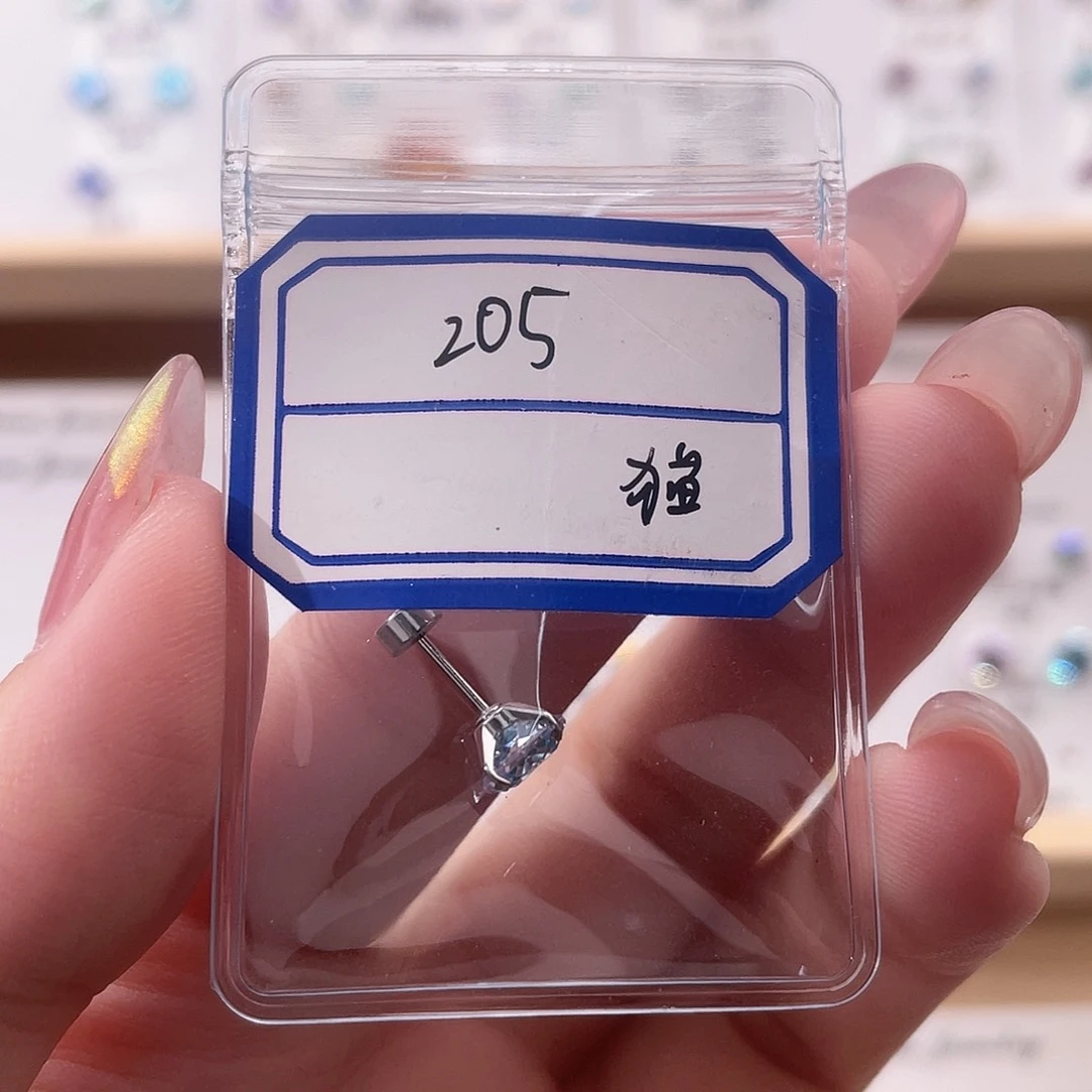 钛钢锆石其他（人造材质）楼****你