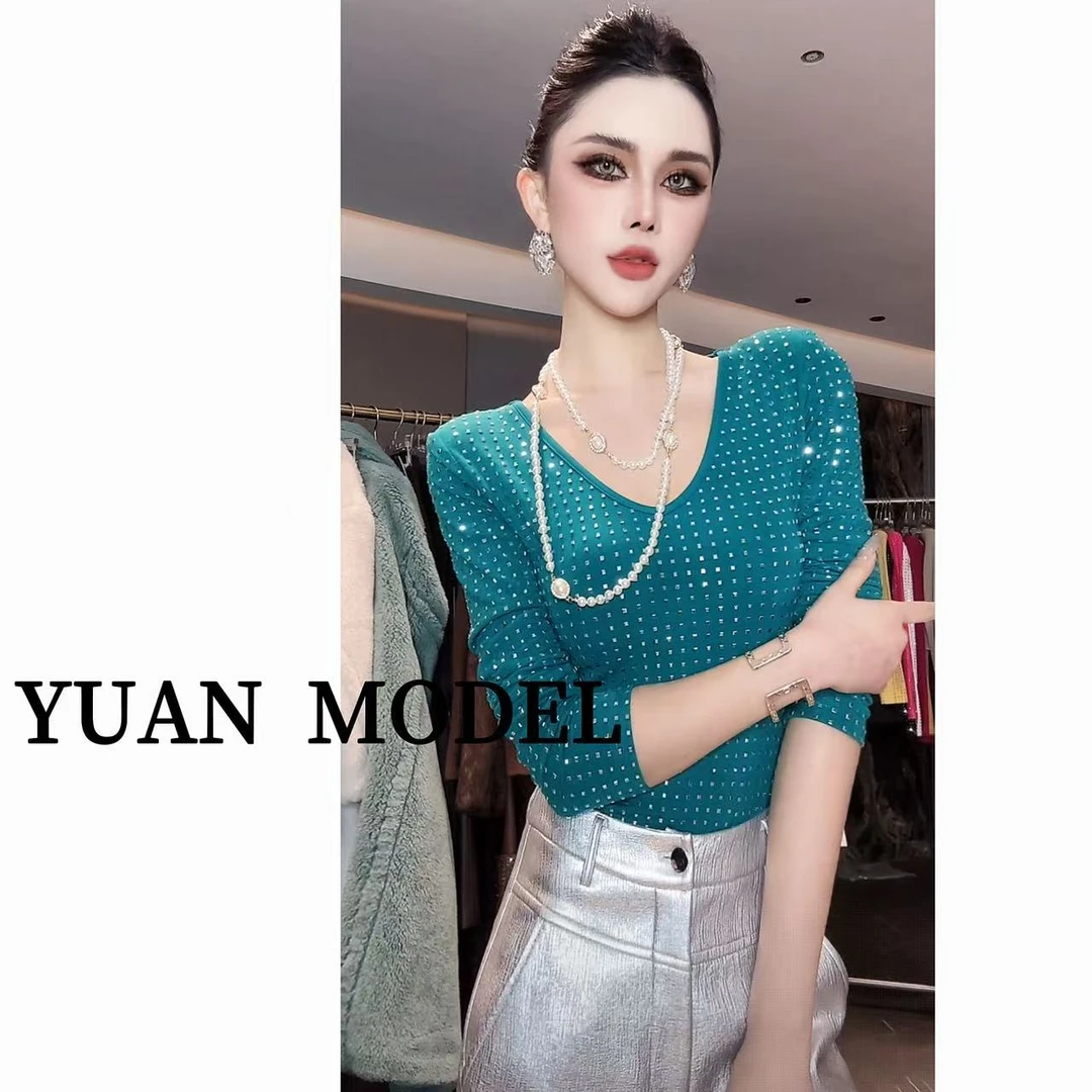 YUAN MODEL/媛老板-时装重工烫钻V领气质长袖T恤打底上衣 120529