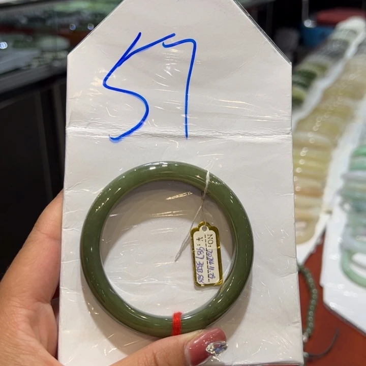 和田玉手镯未镶嵌a*