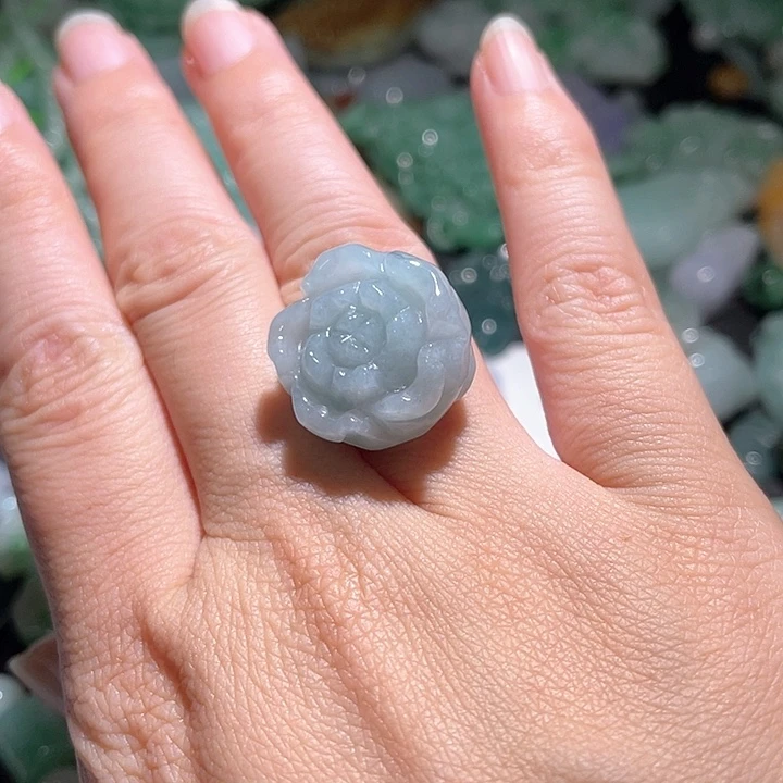 颈饰未镶嵌翡翠天