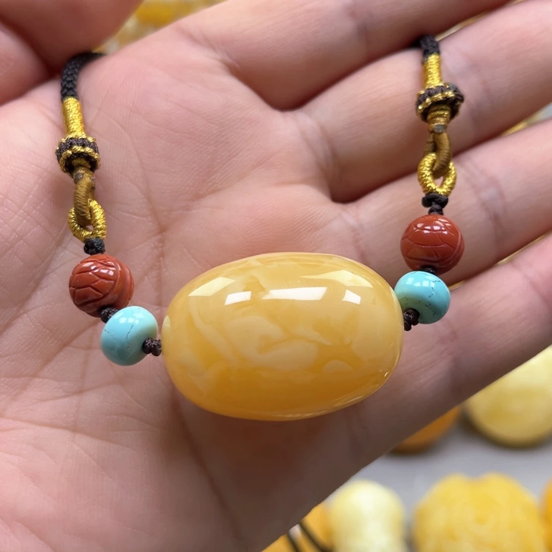 琥珀颈饰未镶嵌吊坠