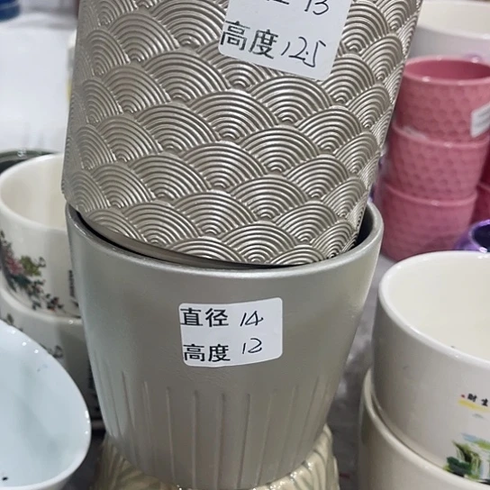 多肉绿植陶瓷花盆9.9包邮，有孔
