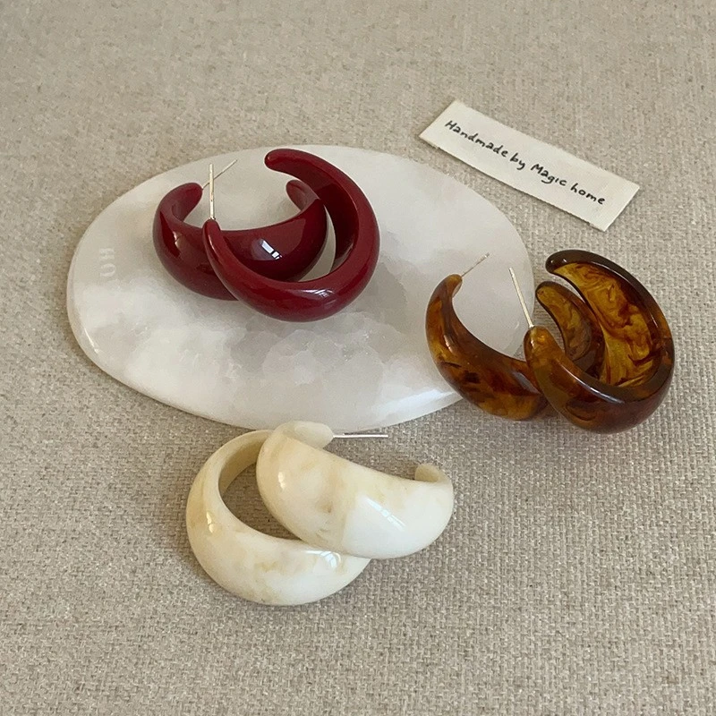 合金树脂耳饰 【爆款推荐】简约感C形树脂耳圈耳钉女韩国小众时尚个