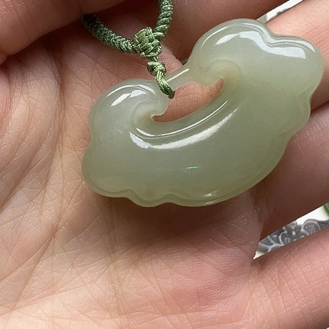 遥***远和田玉未镶嵌颈饰