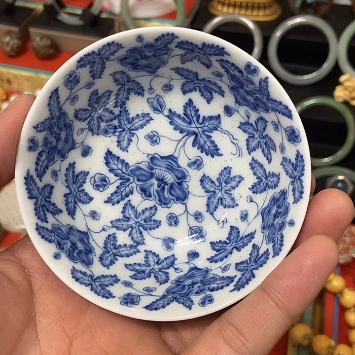 六***哥摆件青花笔锋浓转淡出了