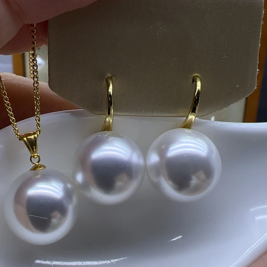 淡水珍珠18K金镶嵌吊坠(赠链)