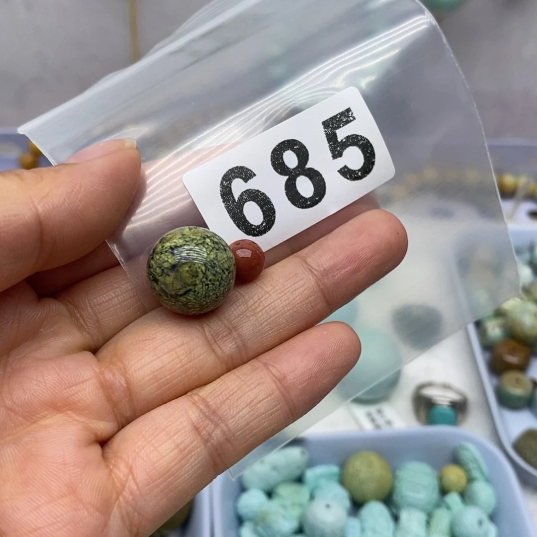 未镶嵌南红玛瑙珠宝奇石