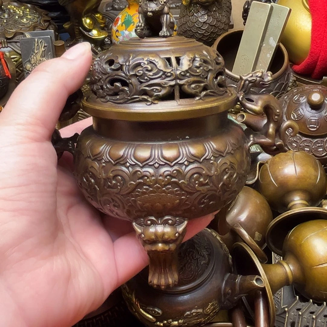 精美铜器批发档口