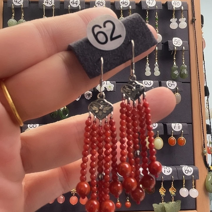 玟***坊南红玛瑙银S925镶嵌耳饰