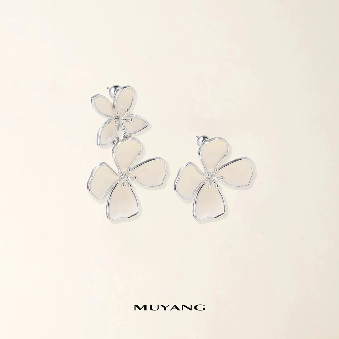 muyang/慕阳 铜合金耳饰 气质轻奢时尚百搭月兰耳钉