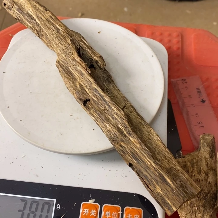 沉香碎屑沉香沉香原材料