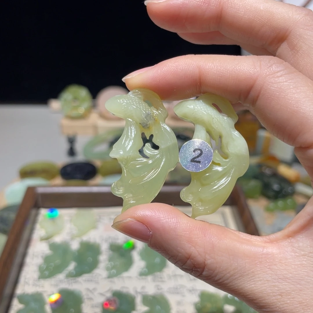 岫玉未镶嵌颈饰颈饰17