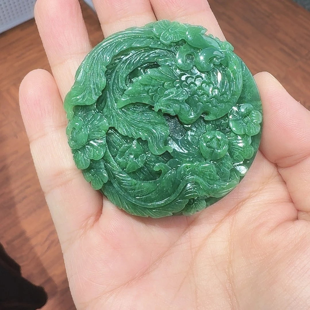 S***e和田玉未镶嵌颈饰