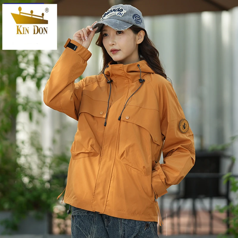 2025年秋冬季新款情侣款夹克防水连帽冲锋衣男女户外登山防风外套