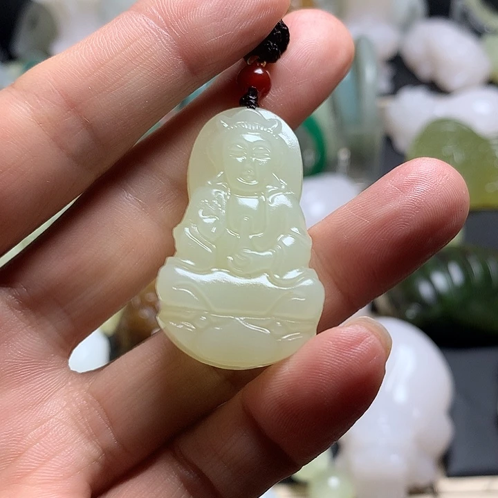 和田玉（青白玉）未镶嵌颈饰