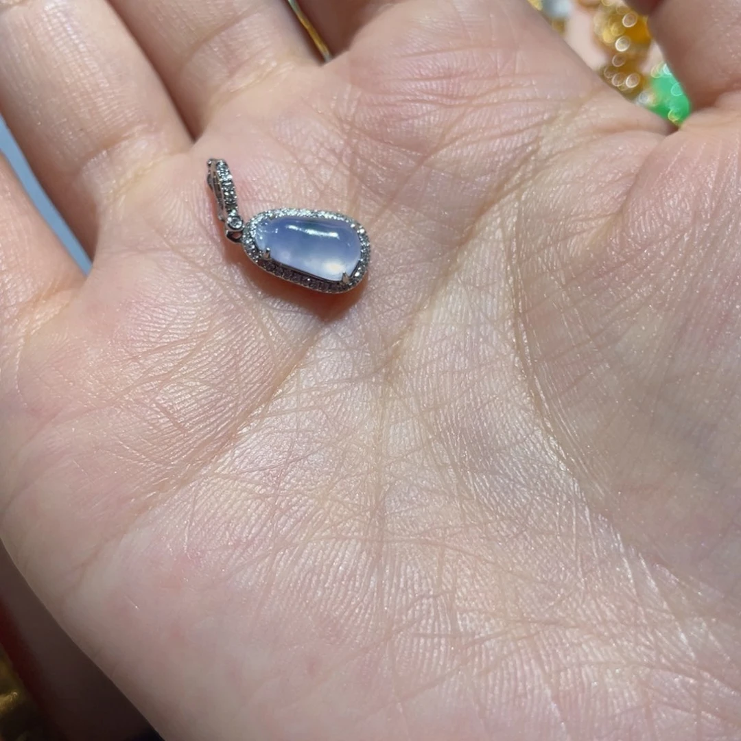 翡翠18K金镶嵌颈饰苗****6天然