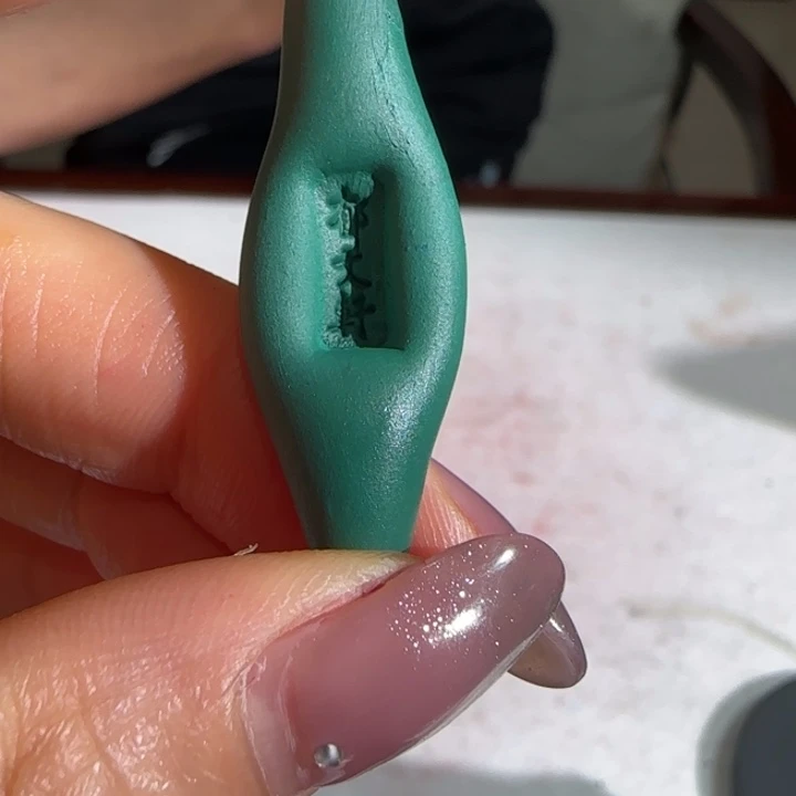 大***言10个松花绿的小牙签墨