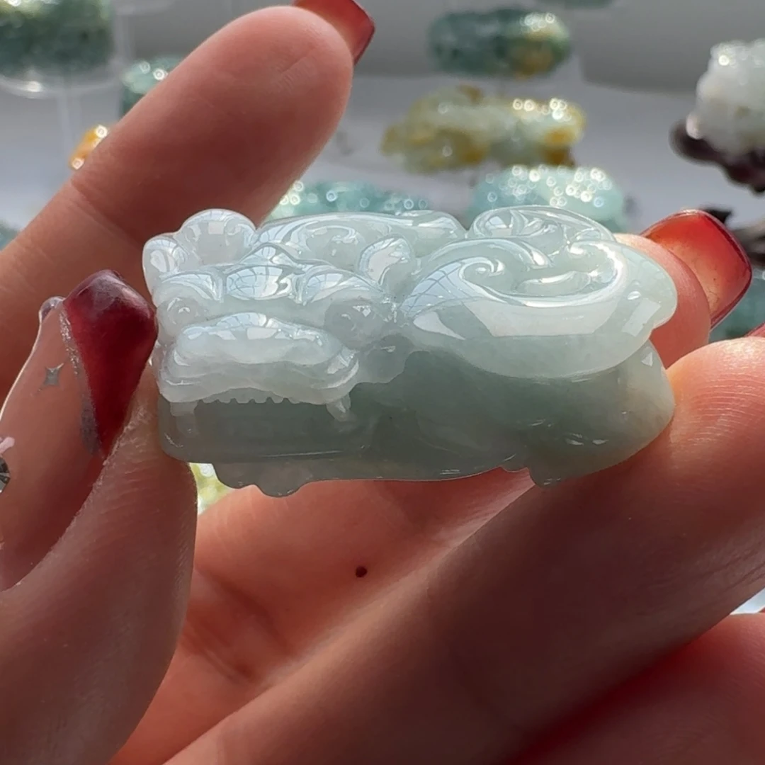 定制翡翠未镶嵌貔貅