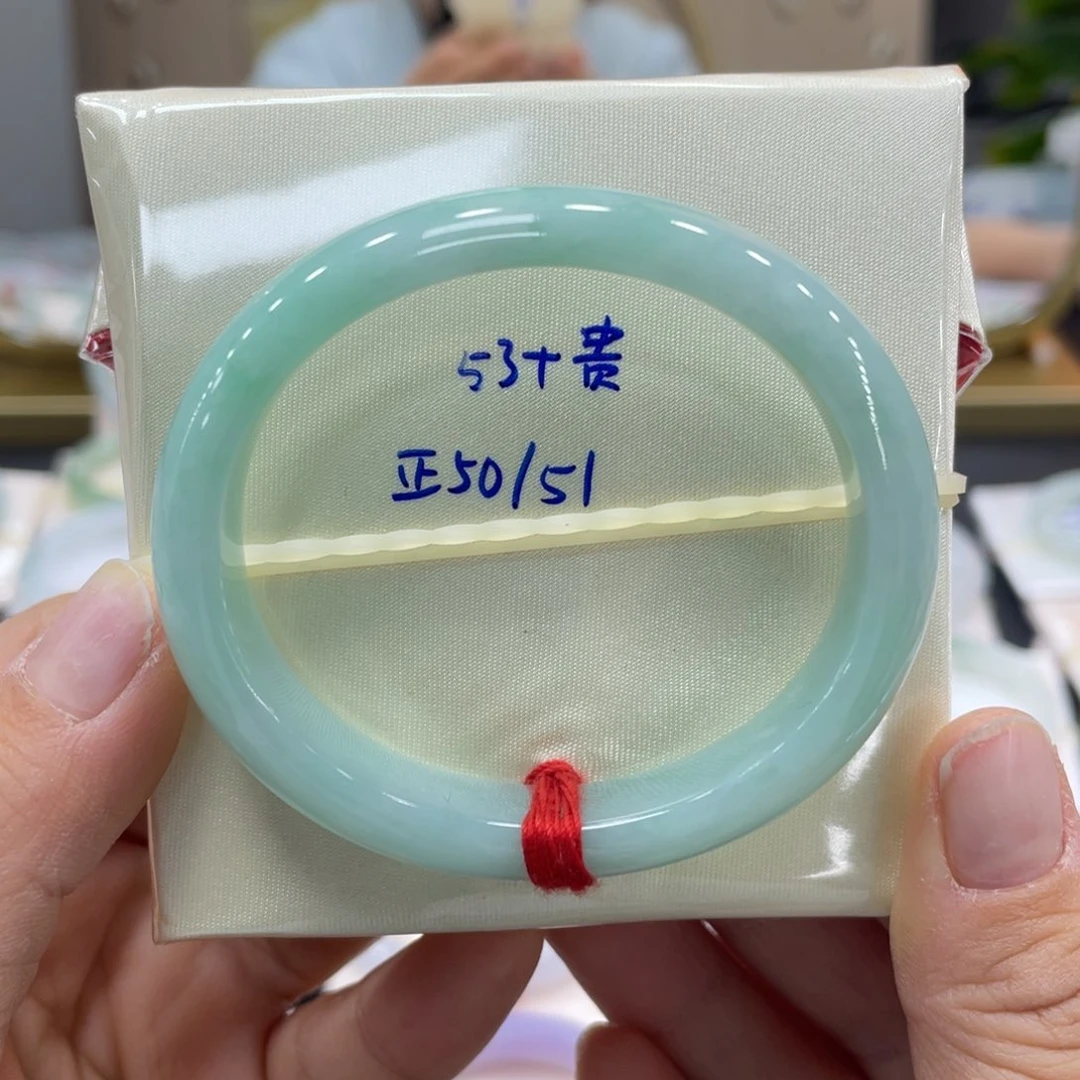 未镶嵌手镯翡翠翡翠