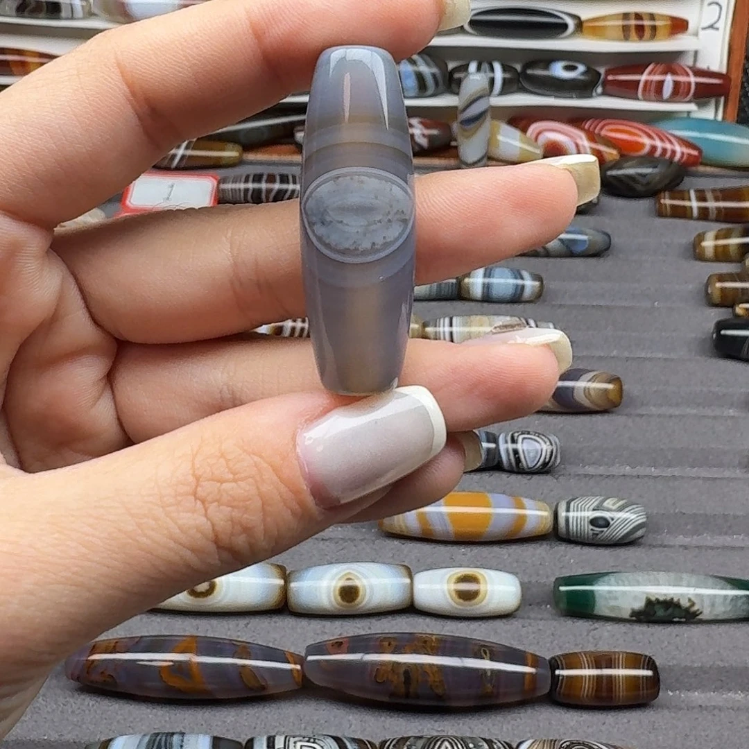 来***1玛瑙/玉髓合金珠宝半成品