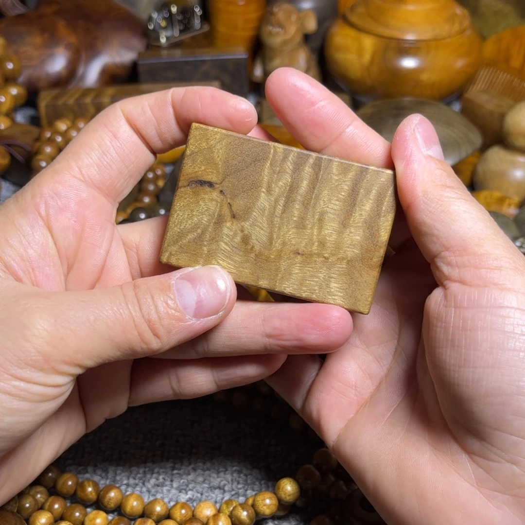 金丝楠无事牌小叶