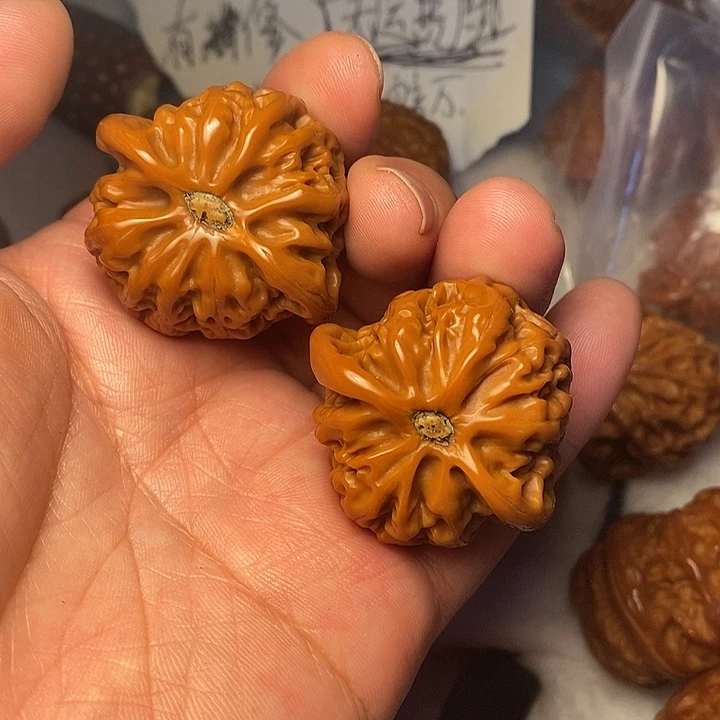 掌***上文玩核桃吊坠宫39