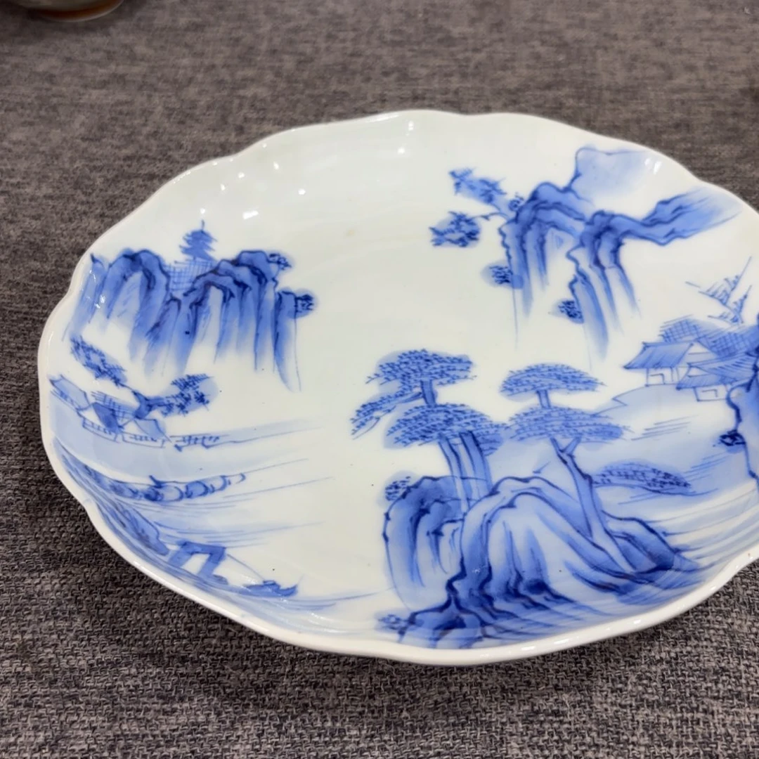 瓷片非常好看的花瓶 